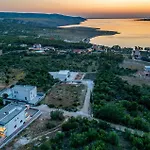 Vikendica Rawna