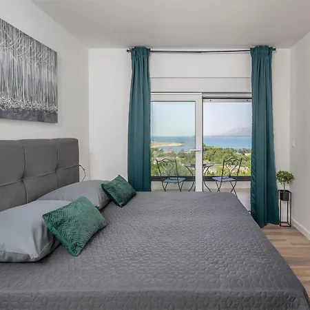 Rawna Hébergement de vacances *